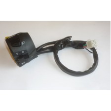 PŘEPÍNAČ LEVÝ (BLINKRY,SVĚTLA) -- (845 OHC CLASSIC + SCRAMBLER)